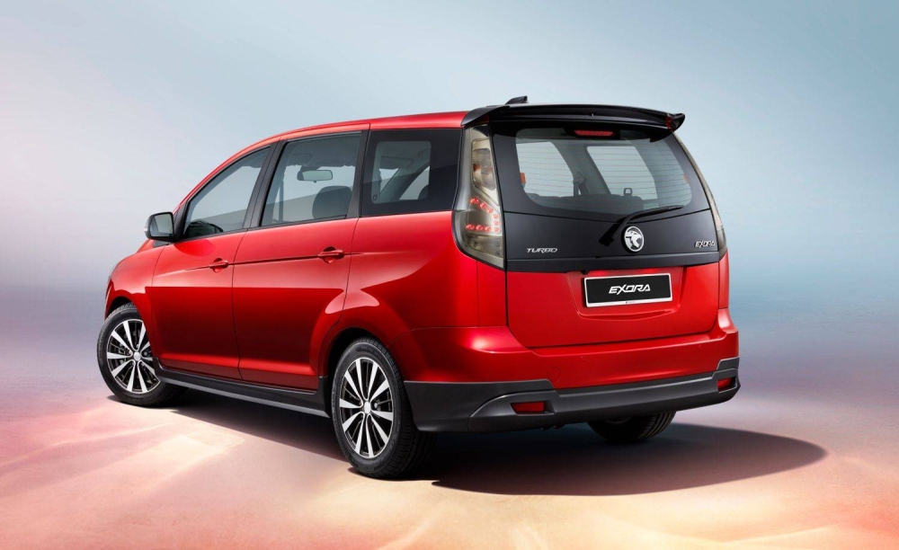 Rear view of the new Proton Exora 2023. — Picture via SoyaCincau