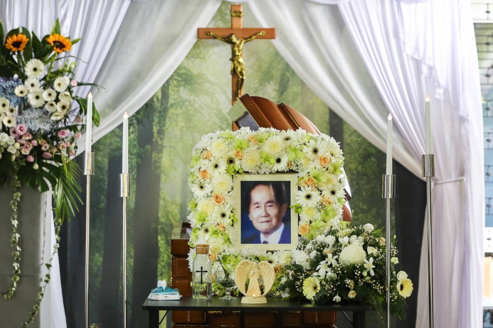 The portrait of DAP founding chairman Dr Chen Man Hin is pictured during the funeral ceremony at his residence in Seremban August 21, 2022. — Picture by Yusof Mat Isa