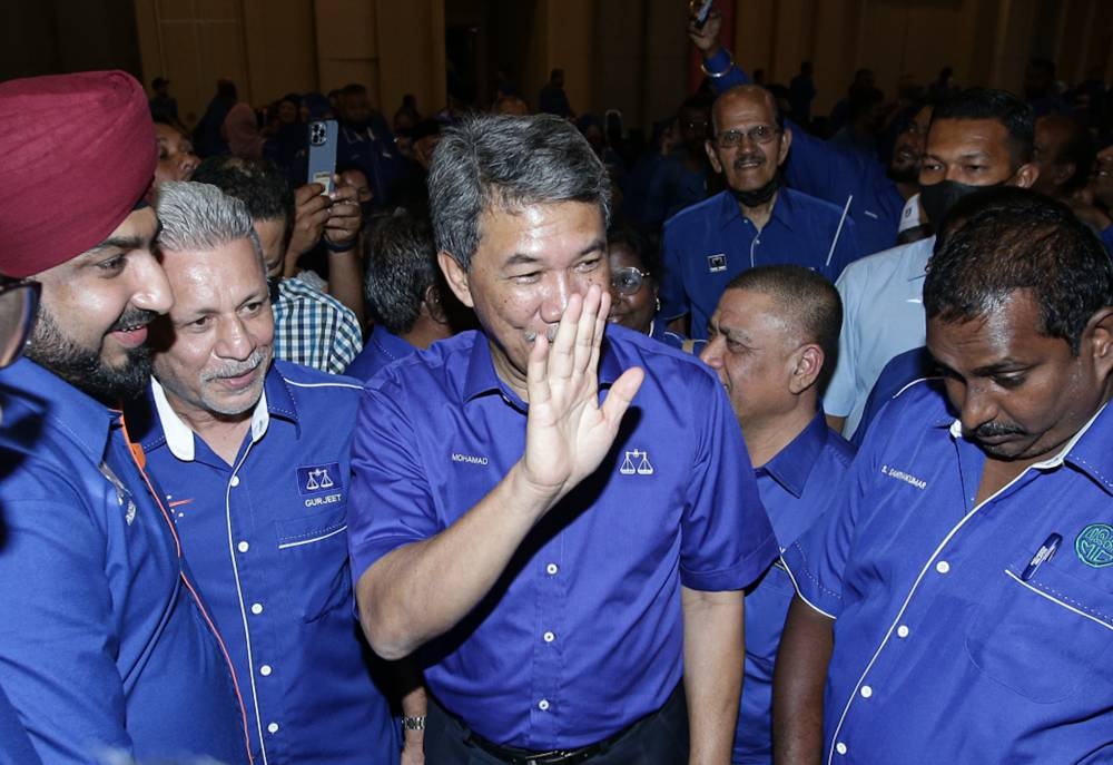 BN deputy chairman Datuk Seri Mohamad Hasan (middle) at the pre-launching of Perak Barisan Nasional election machinery at Casuarina Hotel Ipoh, August 22, 2022. — Picture by Farhan Najib