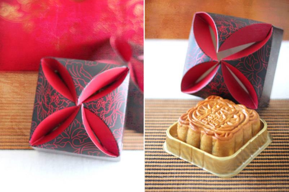 If “manners maketh man”, then perhaps it’s the packaging that makes an appealing mooncake?