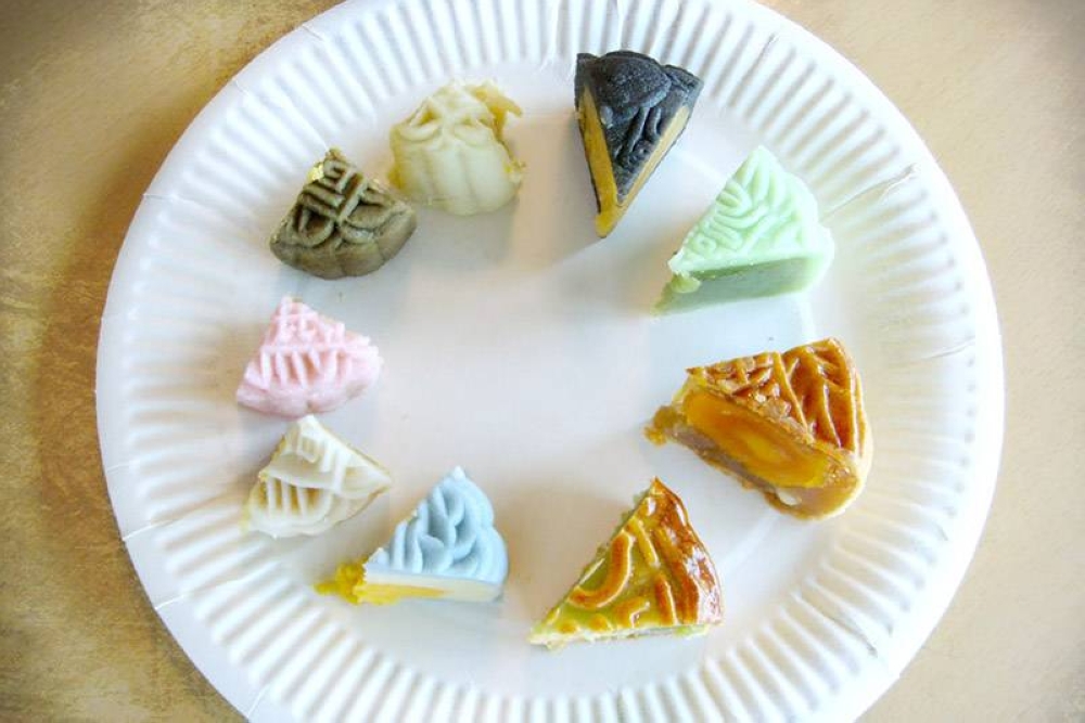 With so many different mooncakes, expect a rainbow platter of tastes and colours.