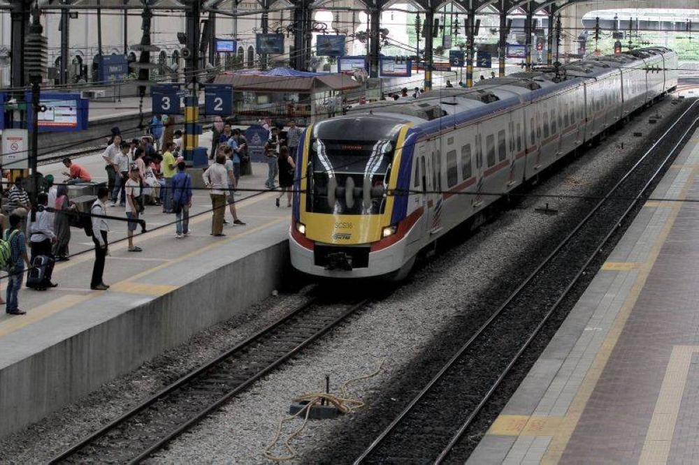 KTMB said that two additional services on the Pulau Sebang to Batu Caves route will be provided at 4.35am and 5.05am on that day. ― Picture by Yusof Mat Isa