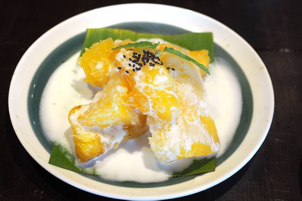Dessert was steamed tapioca doused with thick coconut milk for a not overly sweet treat