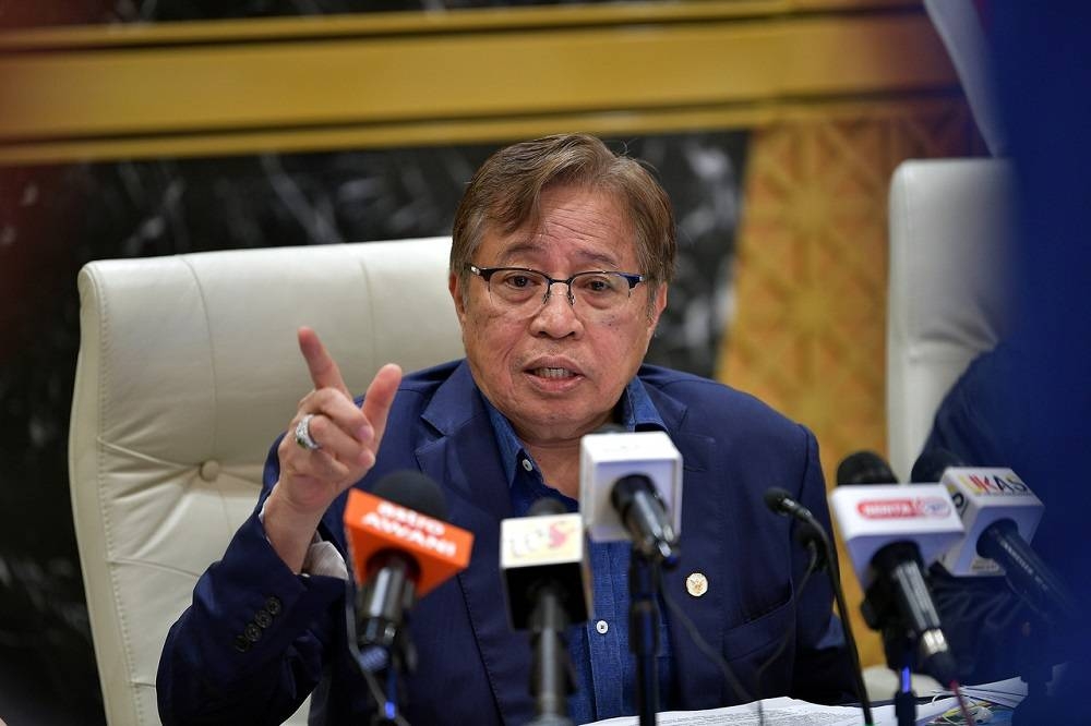 Sarawak Premier Tan Sri Abang Johari Openg said Sarawak has recently passed the Land Code (Amendment) Bill, 2022, which gives the state better provisions on carbon storage and trading. — Bernama pic