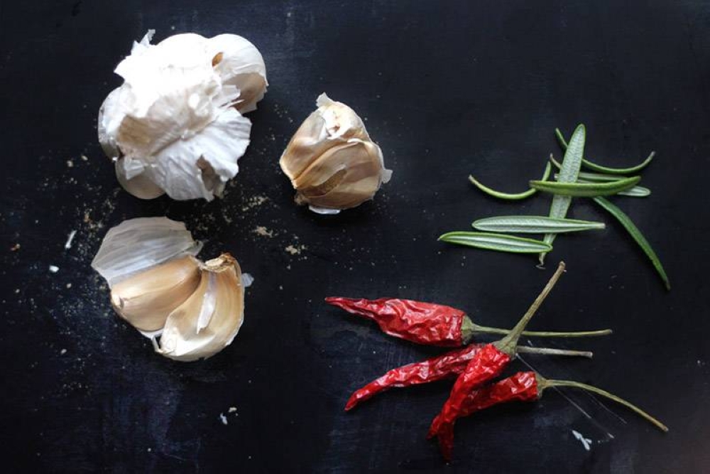 Aromatics are provided by the heady trinity of garlic, rosemary and dried chillies.