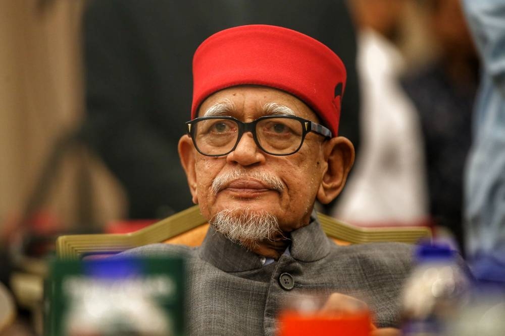 PAS President Datuk Seri Abdul Hadi Awang has accused non-Muslims and non-Bumiputera of making up the bulk of the 'roots of corruption' — Picture by Ahmad Zamzahuri