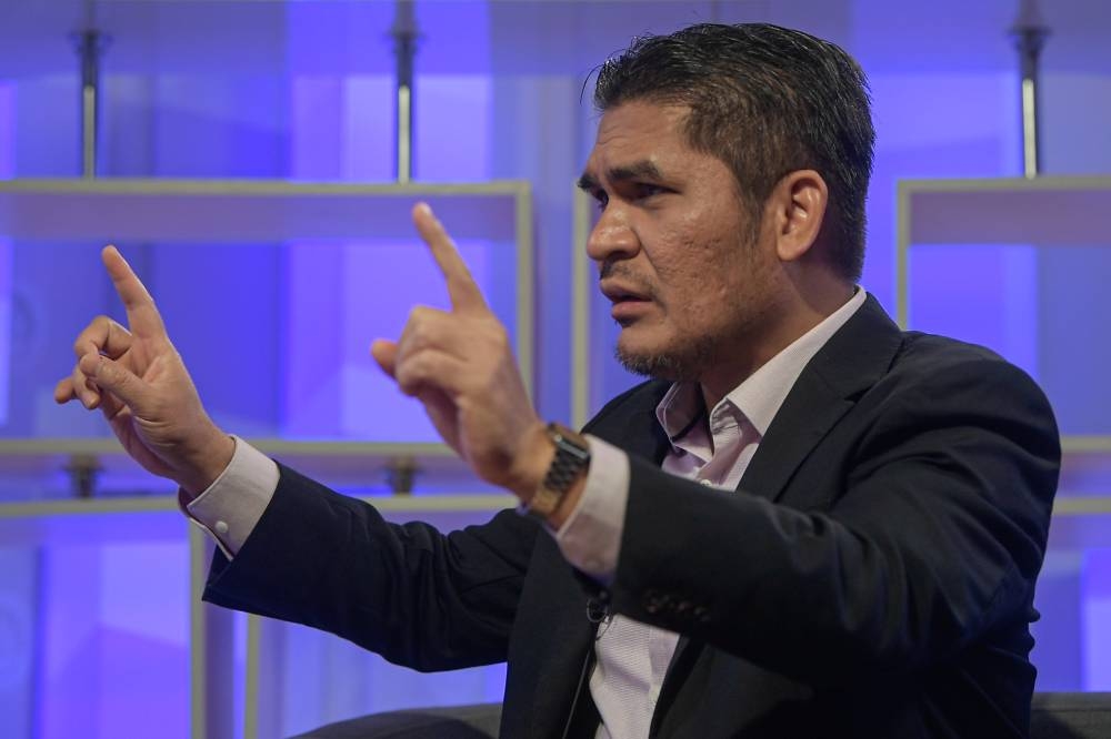 Senior Education Minister Datuk Radzi Jidin speaks during the 'Ruang Bicara' programme in Wisma Bernama, Kuala Lumpur August 23, 2022. — Bernama pic