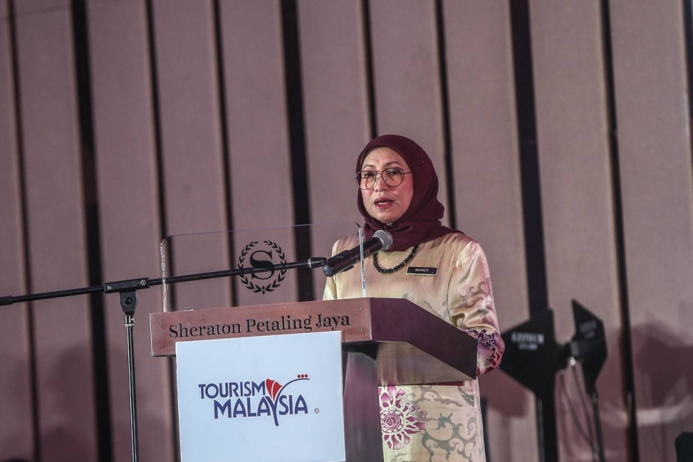 Minister Datuk Seri Nancy Shukri said Malaysia had almost surpassed the astounding target that it had set for this year at 4.5 million tourist arrivals with RM11.1 billion in tourism receipts, with over 3.21 million tourist arrivals and RM9.35 billion of tourism revenue recorded from January until July. — File picture by Hari Anggara