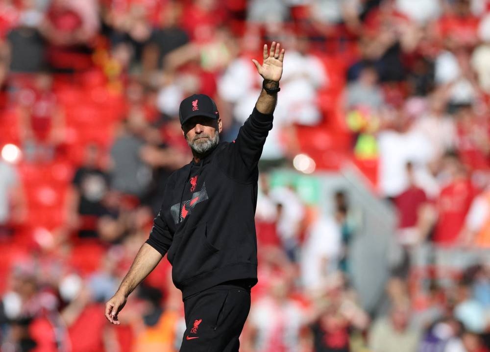 Liverpool manager Jurgen Klopp acknowledges fans after the match against Bournemouth at Anfield, Liverpool August 27, 2022. — Reuters pic