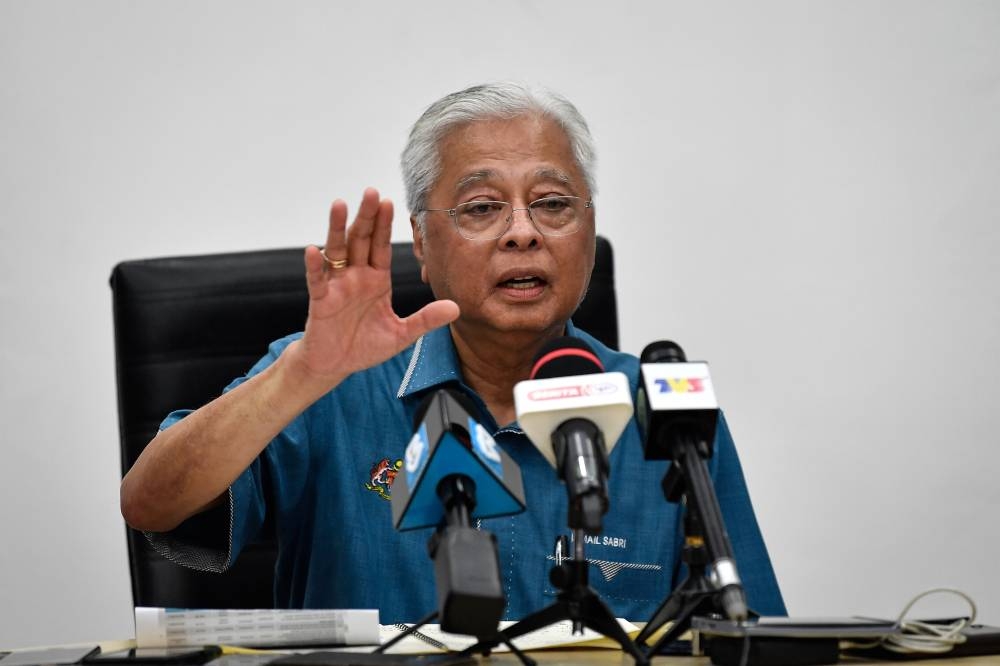 Prime Minister Datuk Seri Ismail Sabri Yaakob speaks to the media at Dataran Keluarga Malaysia in Baling, Kedah, September 1, 2022. — Bernama pic