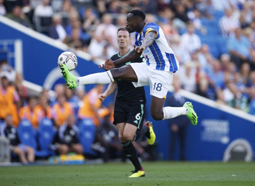 Brighton & Hove Albion's Danny Welbeck in action with Leicester City's Jonny Evans during the Brighton & Hove Albion v Leicester City match at The American Express Community Stadium, Brighton, Britain September 4, 2022 —Action Images via Reuters pic
