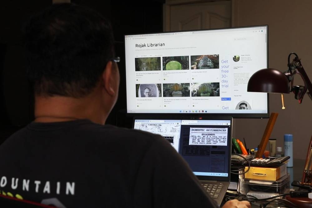 Mr Peter Pak posts details about the graves that he discovers on his heritage blog, The Rojak Librarian. — TODAY pic