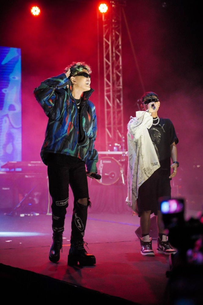 Zynakal (right) alongside Yonnyboii (left) during their performance at the Havoc Midnight Concert in Dataran Karnival Shah Alam on Sunday night. — Picture courtesy of Havoc Midnight Concert