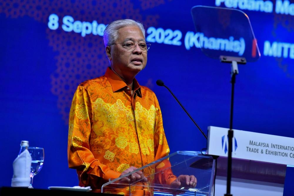 Datuk Seri Ismail Sabri Yaakob officiates the opening of the 2022 Malaysian International Halal Showcase at the Malaysia International Trade and Exhibition Centre in Kuala Lumpur September 8, 2022. — Bernama pic