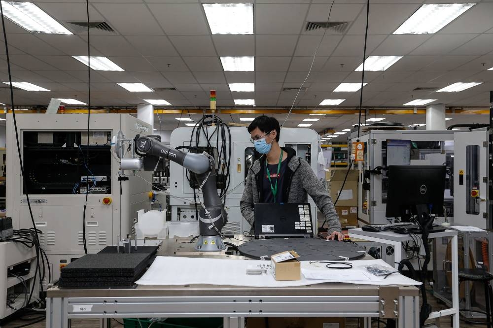 The E&E products subsector contributed 26.1 per cent to sales value. — Picture by Sayuti Zainudin