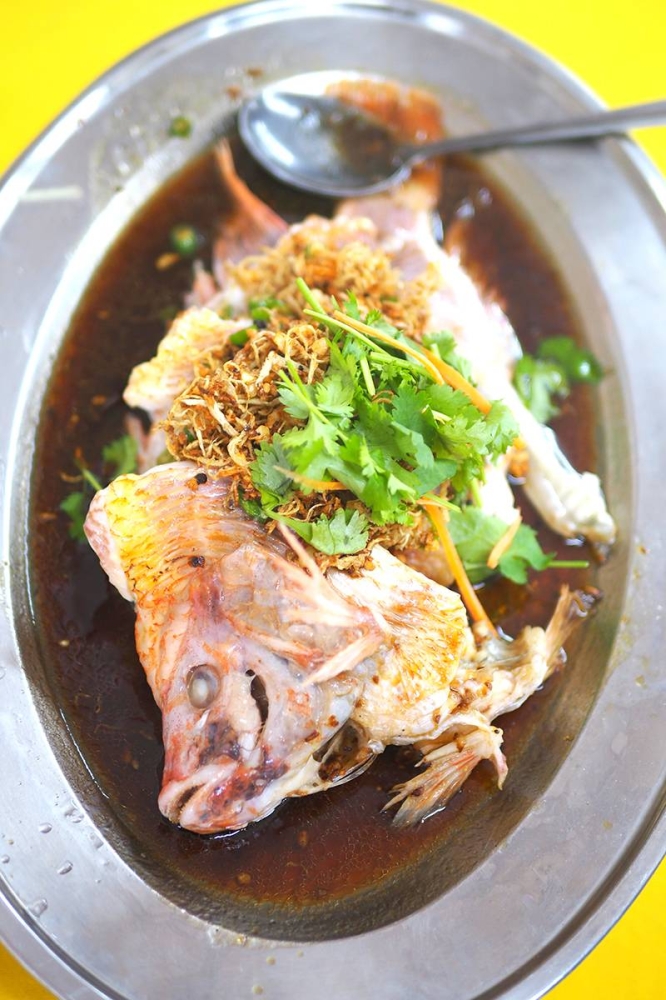 Their steamed tilapia cooked with their signature 'yau wat' style is well prepared with smooth flesh and topped with crispy deep fried ginger shreds.