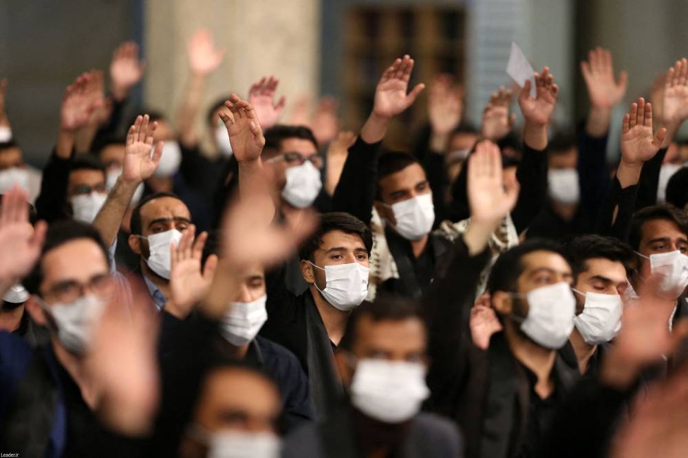 Shiite Muslim devotees gather in Iraq's central holy shrine city of Karbala on September 16, 2022 on the eve of Arbaeen (‘fourtieth’ in Arabic), marking 40 days after the holy day of Ashura commemorating the seventh century killing of the Prophet Mohamed's grandson Imam Hussein ibn Ali. — AFP pic