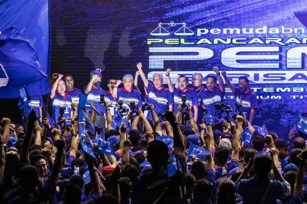 Barisan Nasional Chairman Datuk Seri Dr Ahmad Zahid Hamidi and Prime Minister Datuk Seri Ismail Sabri Yaakob during the launch of Barisan Nasional Youth machinery at Titiwangsa Stadium in Kuala Lumpur on September 17, 2022. — Picture by Firdaus Latif