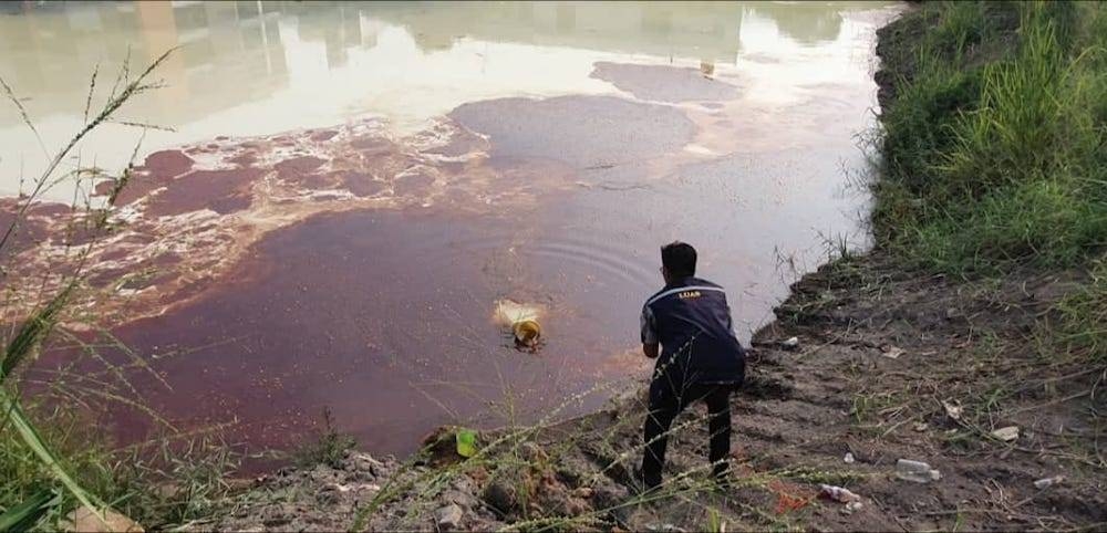 In Selangor, toxic waste dumping has forced near-frequent disruptions to the water supply, often costing businesses millions of ringgit in losses. — File picture courtesy of Facebook/Lembaga Urus Air Selangor