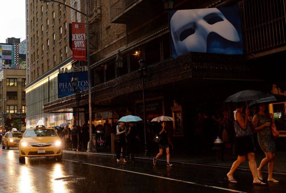 The 13,925th and final Broadway performance of ‘Phantom of the Opera’ will take place on February 18, 2023. — ETX Studio pic
