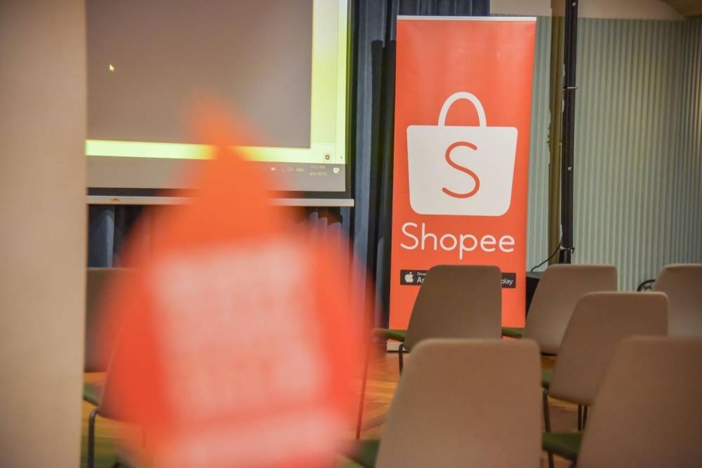 Shopee said that it has assured the Creative Media and Publishing Union that appropriate compensation packages will be extended to its retrenched workers in line with market norms. ― Picture via Facebook/Shopee