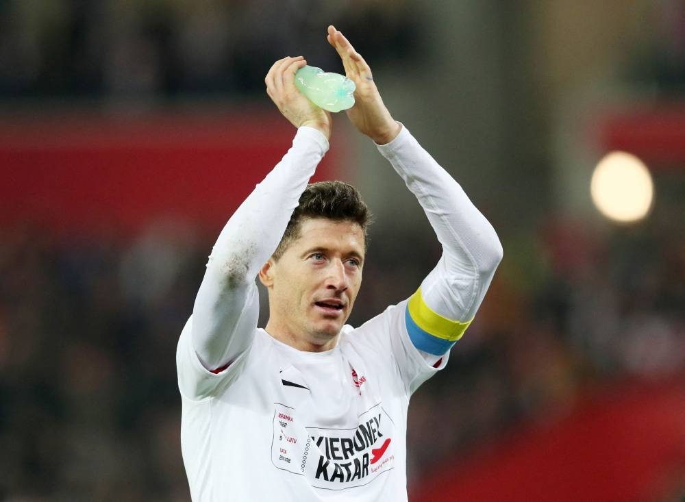 Lewandowski to wear Shevchenko’s Ukraine armband at World Cup | Malay Mail