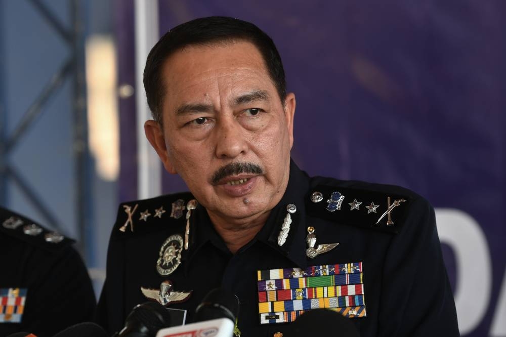Acting Kelantan police chief Datuk Muhamad Zaki Harun said the incident happened at 1.40am when a GOF Battalion 9 team on Ops Wawasan patrol came upon a group of undocumented migrants who had crossed over from the neighbouring country via an ungazetted route. — Bernama pic