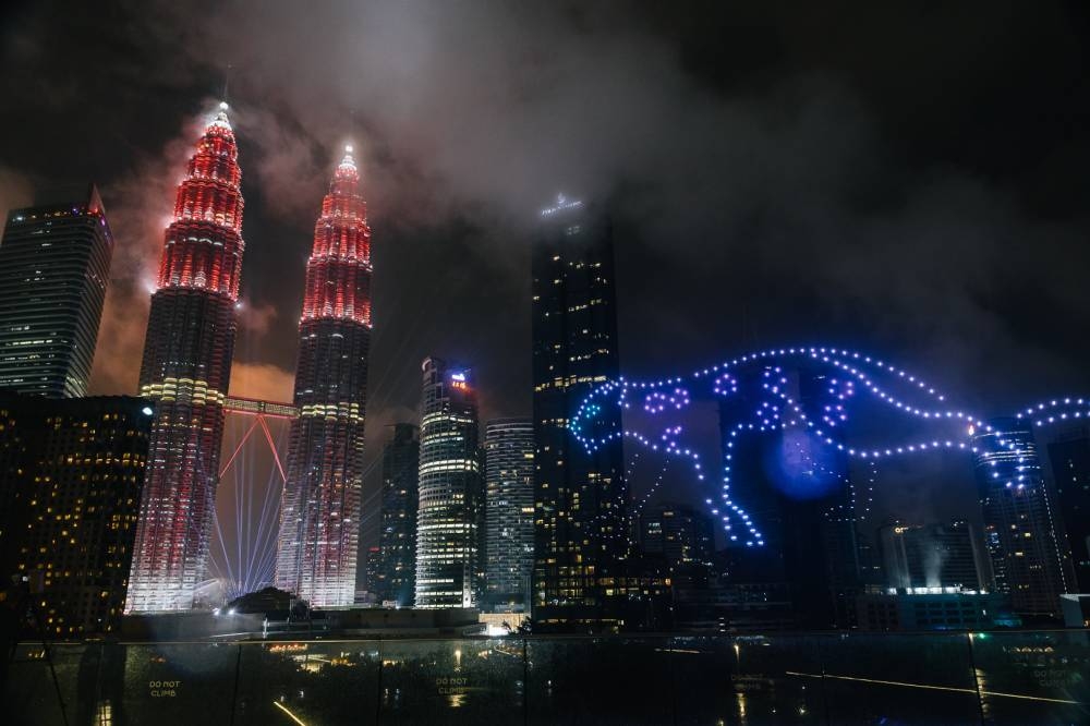 The highlight of Cartier’s party was a 10-minute light and drone show. Featuring over 300 drones, it formed the shape of a panther, the luxury brand’s famous emblem. — Picture courtesy of Cartier