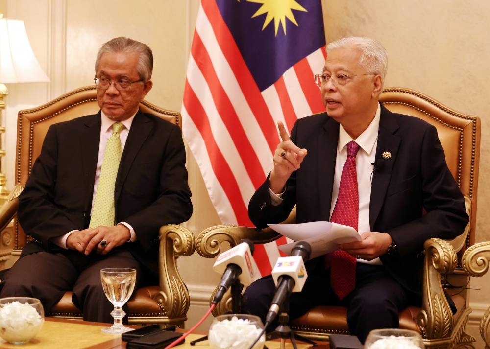 Prime Minister Datuk Seri Ismail Sabri Yaakob at a press conference with Malaysian journalists covering his four-day visit to the United Arab Emirates (UAE), September 27, 2022. — Bernama pic 