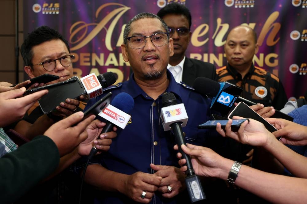 Youth and Sports Minister Datuk Seri Ahmad Faizal Azumu during a press conference after attending the 2021 Sports Body Star Rating Awards ceremony at the National Sports Council in Kuala Lumpur, September 27, 2022. — Bernama pic 