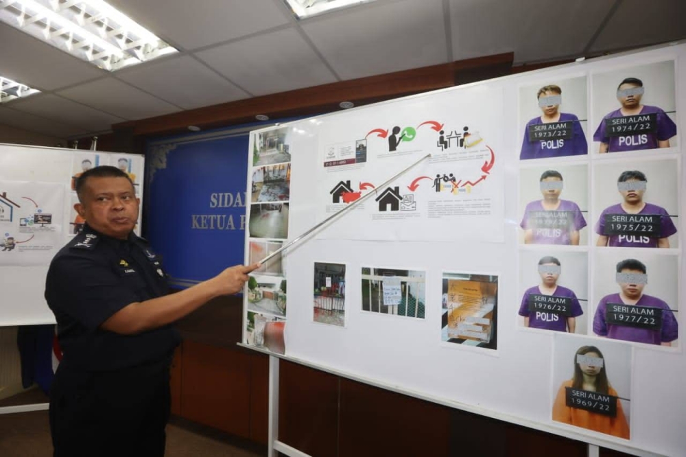 In Johor, cops bust scam syndicate specialising in fraudulent apps - Vimarsana News