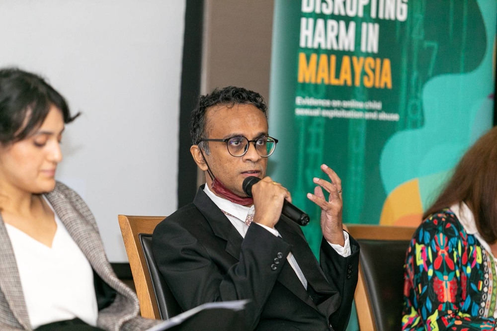 Federation of Reproductive Health Associations Malaysia (FRHAM) chairman Associate Professor Dr Kamal Kenny answers questions during a panel discussion on Child Online Sexual Exploitation and Abuse in Kuala Lumpur, September 29, 2022. —Picture by Devan Manuel