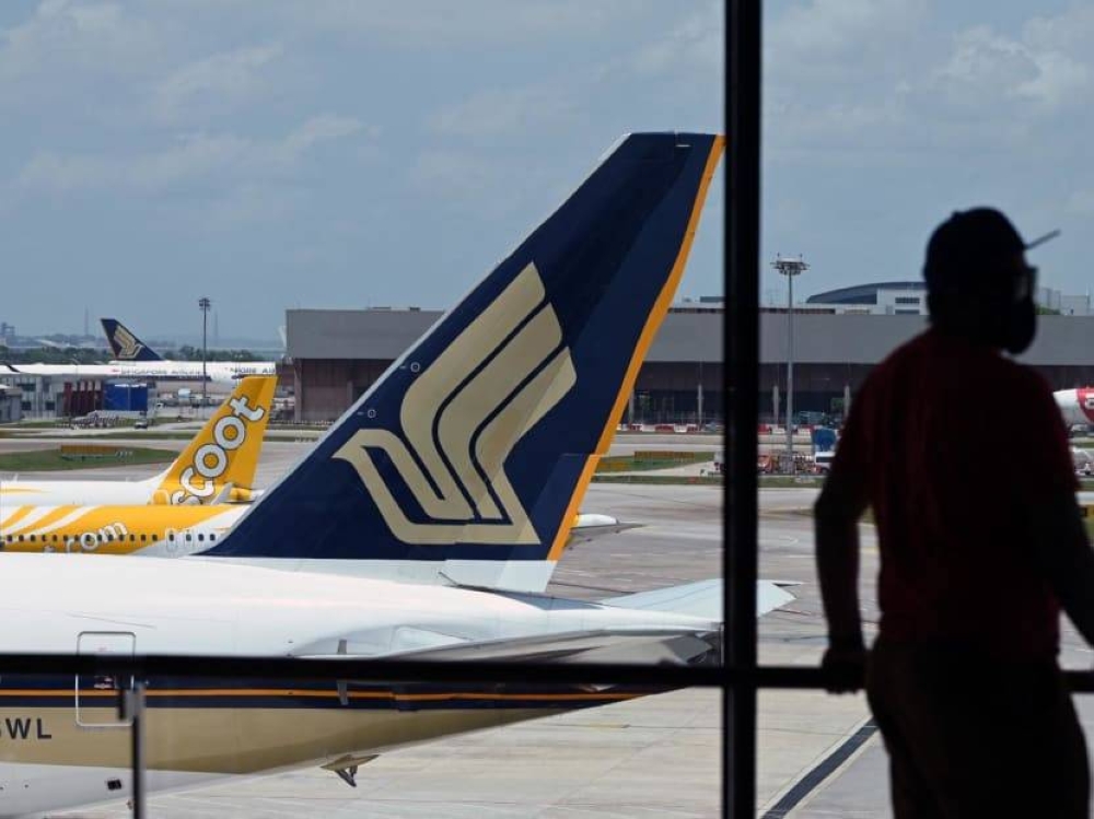 A file photo of a Singapore Airlines plane at Changi Airport. A bomb hoax led to 17 crew members and 208 passengers getting off a Singapore Airlines plane on September 28, 2022 after much delay. ― AFP pic