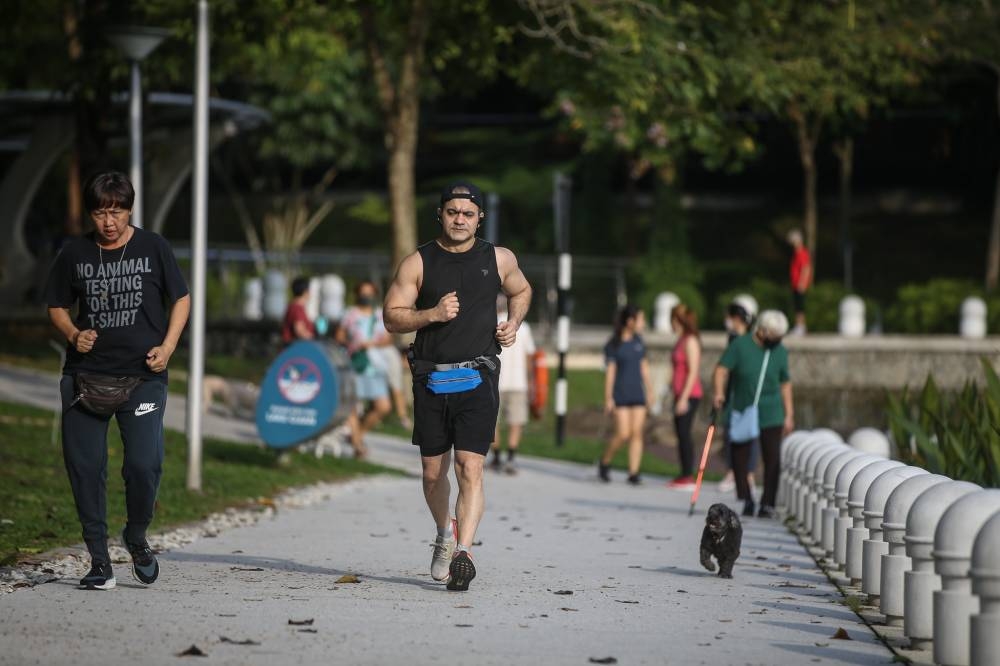 For the love of running — 47-year-old Iranian in Malaysia perseveres with 47km annual birthday marathon - Vimarsana News