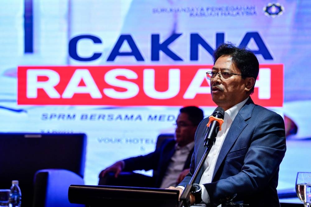 Azam Baki said the number of corruption cases with women as the perpetrators was on the rise. — Bernama pic