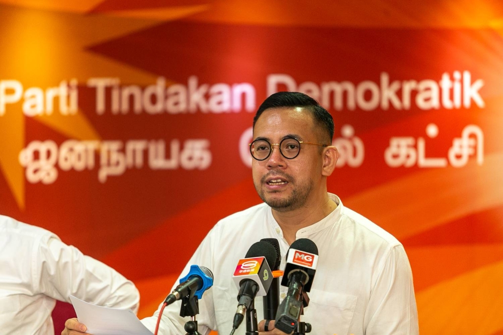Sim said that the government should take legal action against the local agents who are involved with job scam syndicates. — Picture by Devan Manuel