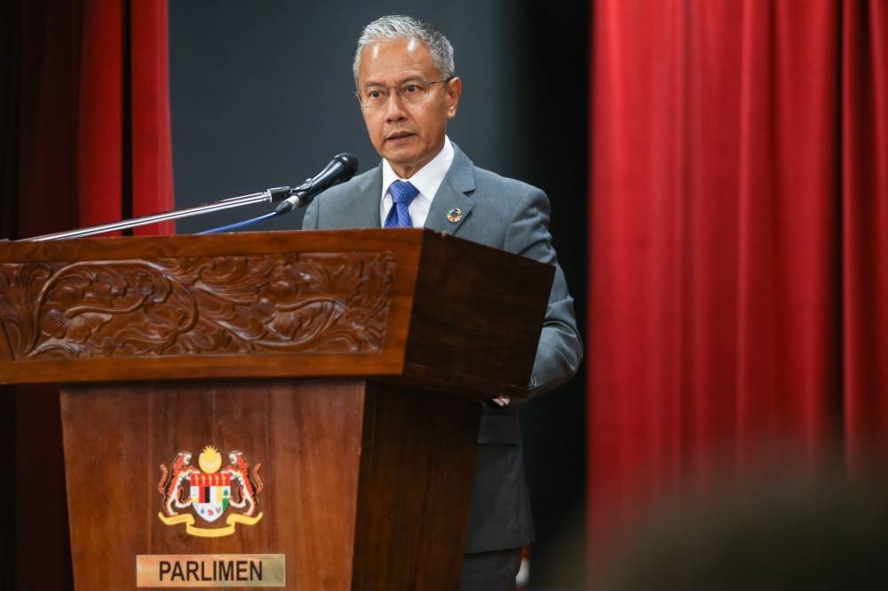 Dewan Rakyat Speaker Tan Sri Azhar Azizan Harun speaks during the Climate Change Symposium 2022 in Parliament September 5, 2022. — Picture by Ahmad Zamzahuri