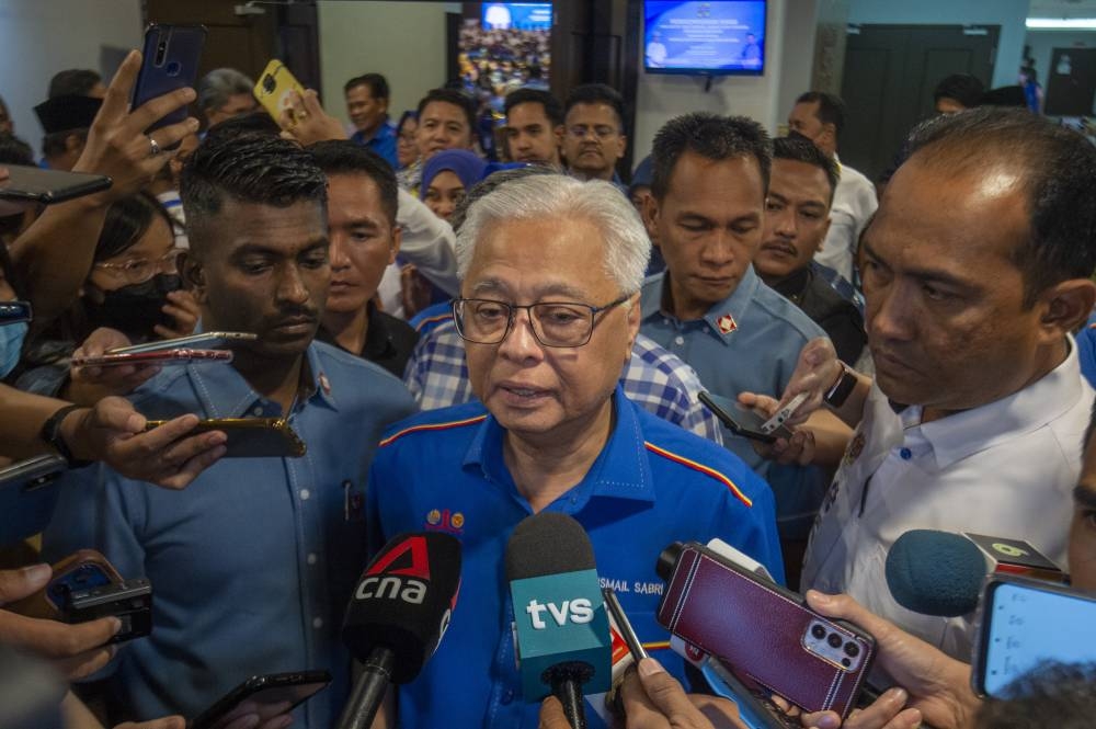 Prime Minister Datuk Seri Ismail Sabri Yaakob said he was very pleased because the biggest contributor of ideas, who made up 57.9 per cent of the respondents, was those aged between 18 and 21 years. ― Picture by Shafwan Zaidon