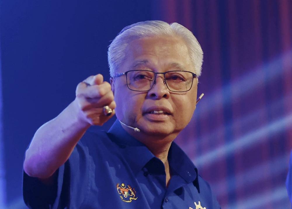 Prime Minister Datuk Seri Ismail Sabri Yaakob speaks during launch of the Idea Bina Negara digital platform in Shah Alam October 4, 2022. — Bernama pic