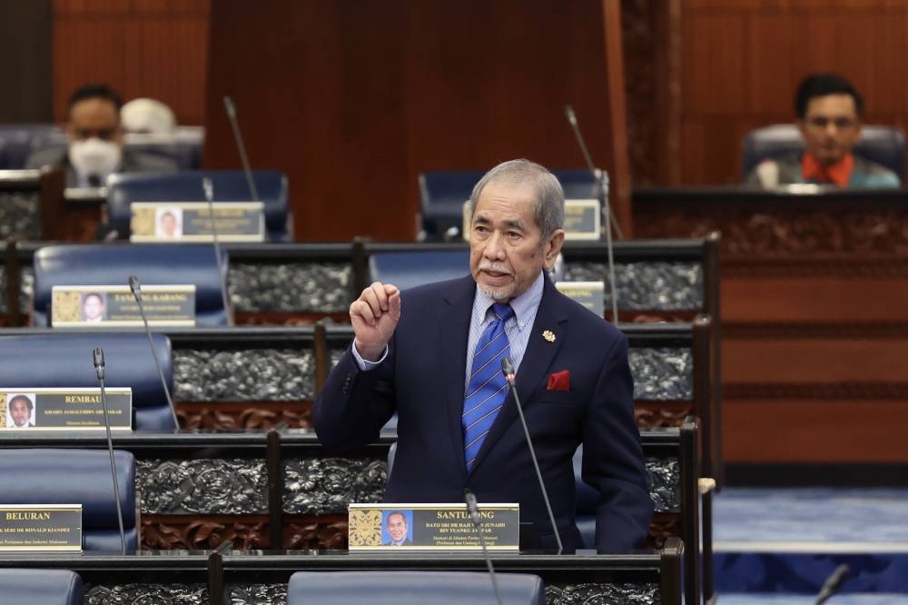 Minister in the Prime Minister’s Department (Parliament and Law) Datuk Seri Wan Junaidi Tuanku Jaafar speaks at the Dewan Rakyat, October 6, 2022. — Bernama pic 