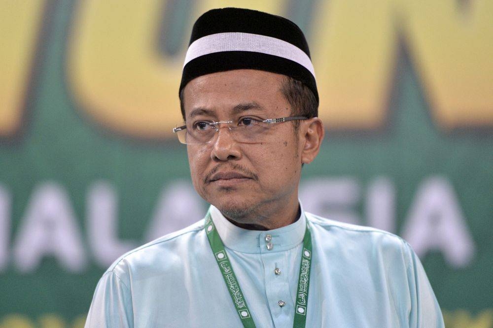 PAS vice-president Datuk Seri Ahmad Samsuri Mokhtar said the party is still monitoring the current political development and the decision made would take into consideration all aspects and ideas. — Picture by Farhan Naijb
