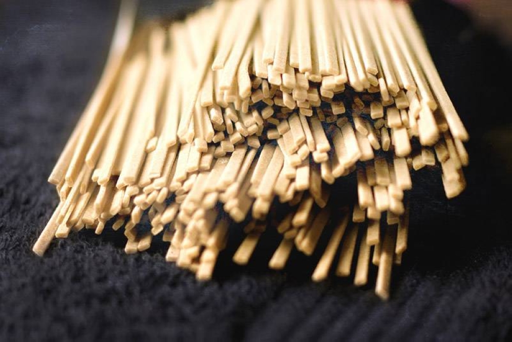 Any pasta of your choice would work but generally the longer, thinner ones work best.