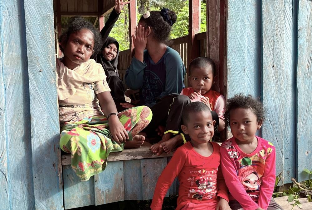 Members of the Orang Asli community living at Pos Pulat are pictured less than four days before the presentation of the 2023 Budget. The Orang Asli community is hoping for good news, especially involving the improvement of infrastructure facilities in their area. — Bernama pic