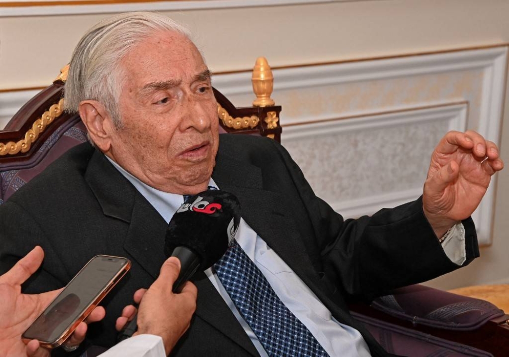 Baquer Namazi, one of four US citizens whose freedom Washington had demanded in the context of any revived nuclear deal with Tehran, speaks to the press upon his arrival to the Omani capital Muscat on October 5, 2022 following his release. — AFP pic