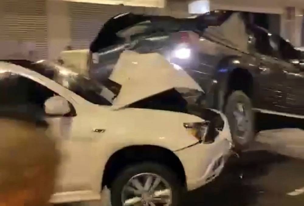 Screengrab of the incident that was posted on the social media. — Picture courtesy of Borneo Post Online