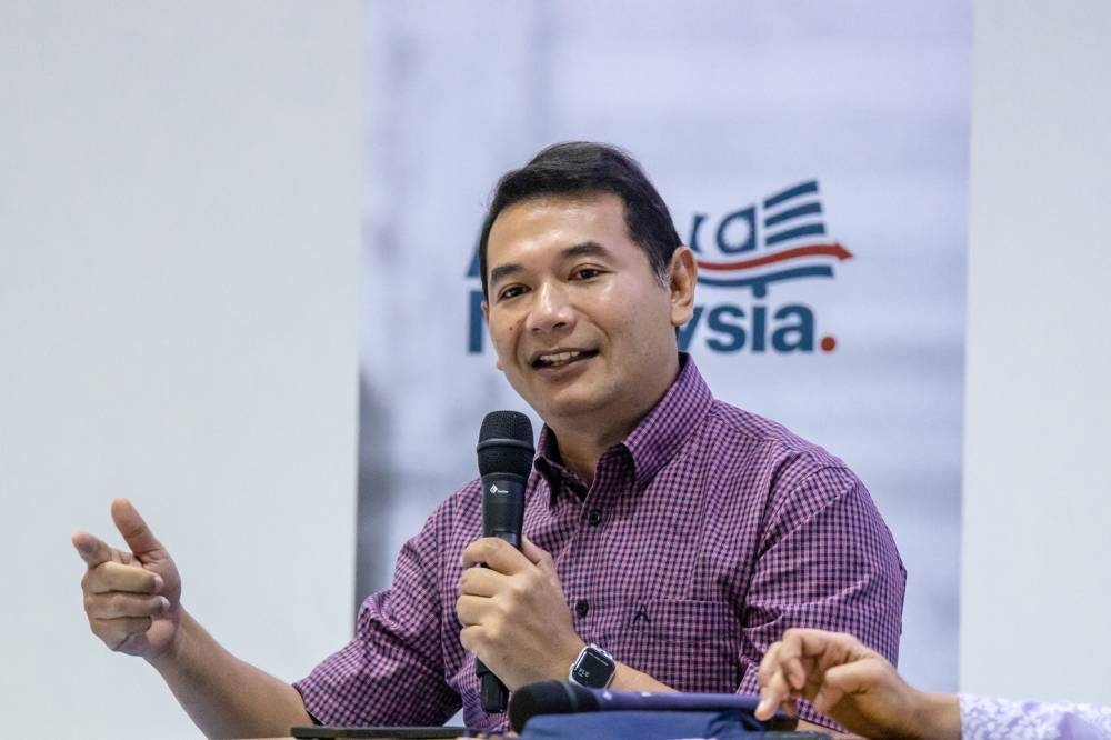 PKR deputy president Rafizi Ramli also expressed hope that voters would reject candidates and parties who have misused public funds, are derelict in their duties as elected lawmakers, and who fail to contribute to addressing issues affecting Malaysians. — Picture by Firdaus Latif 