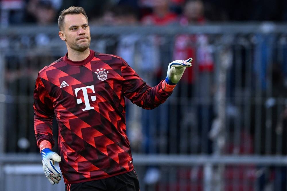 Bayern Munich goalkeeper Manuel Neuer warms up prior to the Uefa Champions League Group C match FC Bayern Munich vs FC Viktoria Plzen, in Munich, southern Germany, October 4, 2022. — AFP pic 