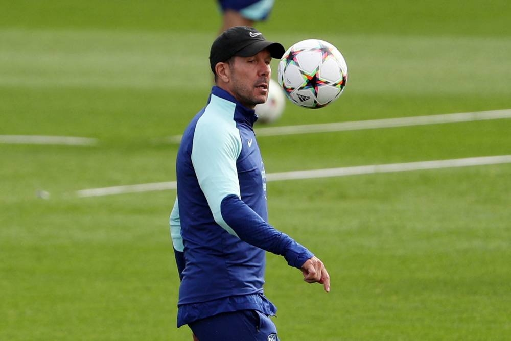 Atletico Madrid coach Diego Simeone during training at the Atletico de Madrid Training Complex, Majadahonda, Spain October 11, 2022. — Reuters pic 