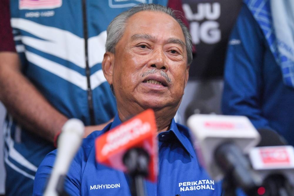 Tan Sri Muhyiddin Yassin speaks to reporters during a press conference in Temerloh October 10, 2022. — Bernama pic