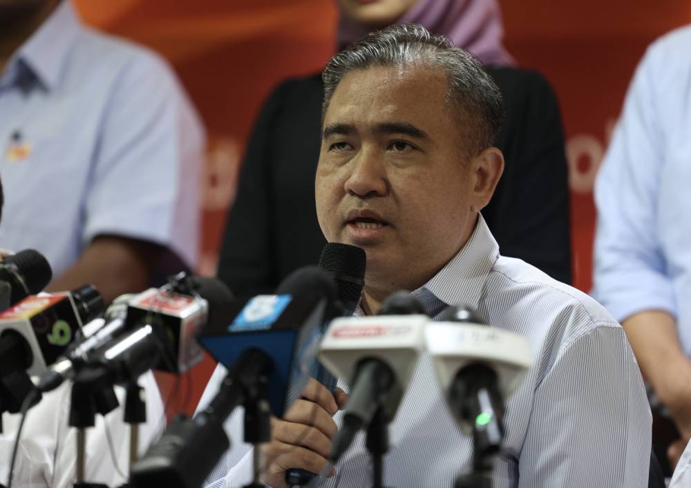 DAP secretary-general Anthony Loke speaks during a press conference at the party's headquarters in Kuala Lumpur October 11, 2022. — Bernama pic